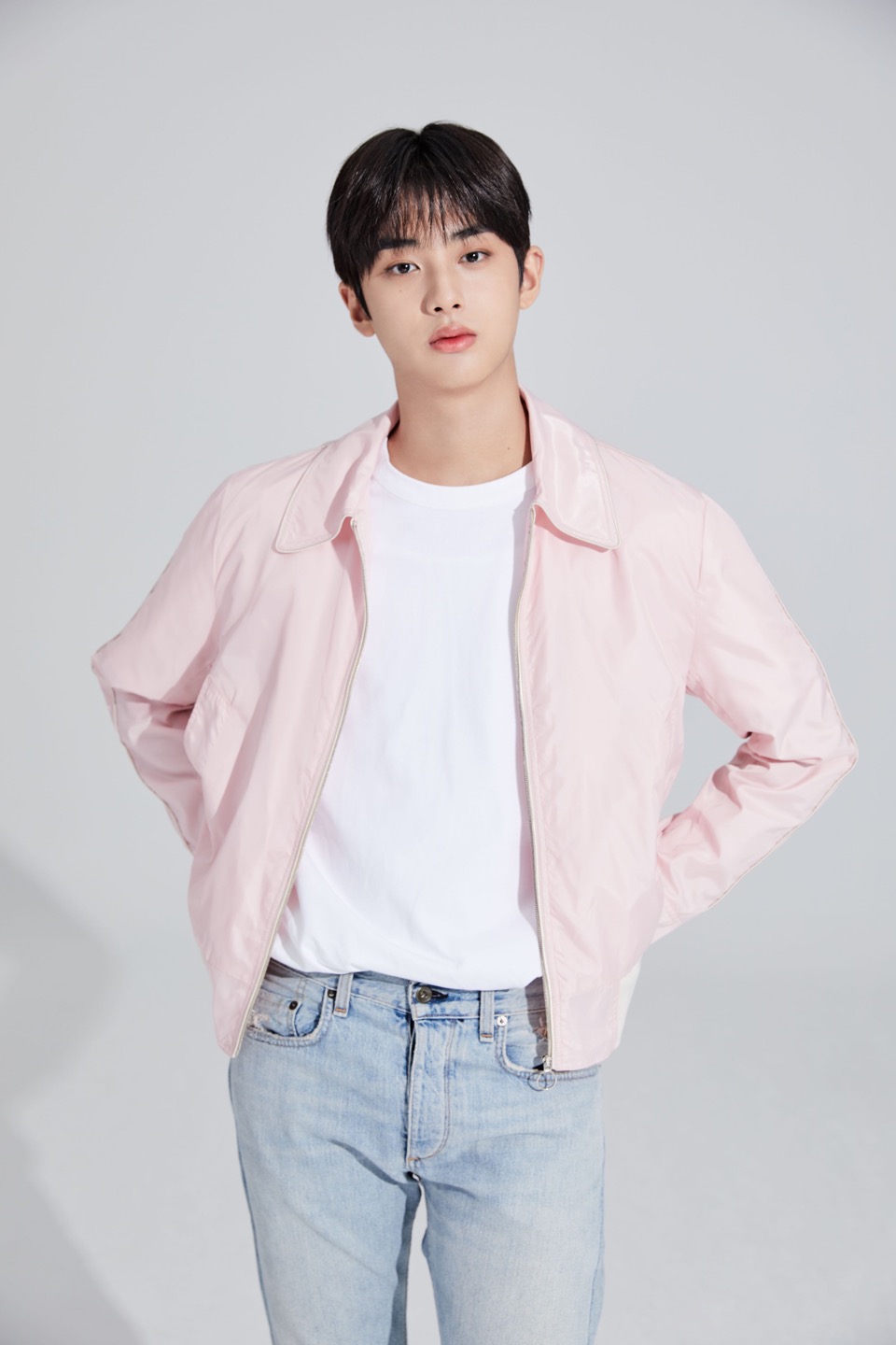 KIM MIN GYU – KSTATION TV