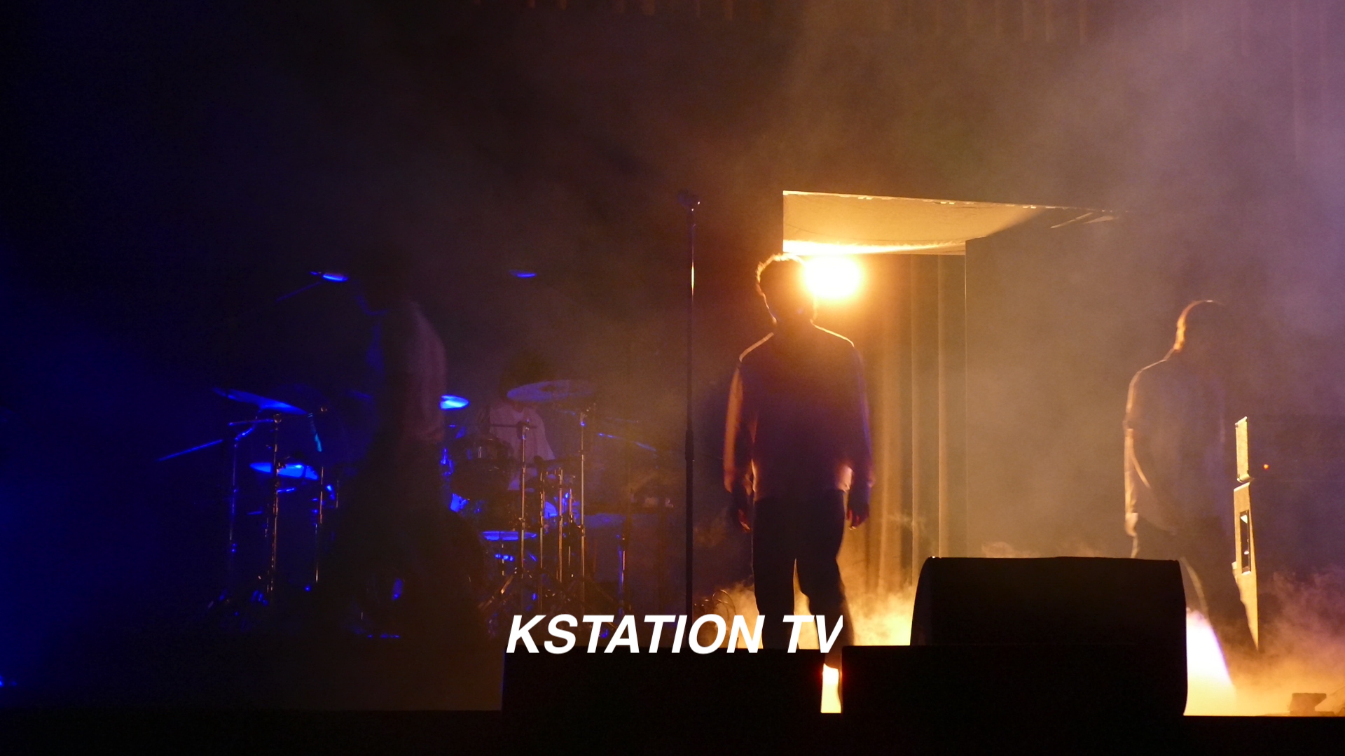 Singer Flying Performance NFLYING Performance The night 1 – KSTATION TV